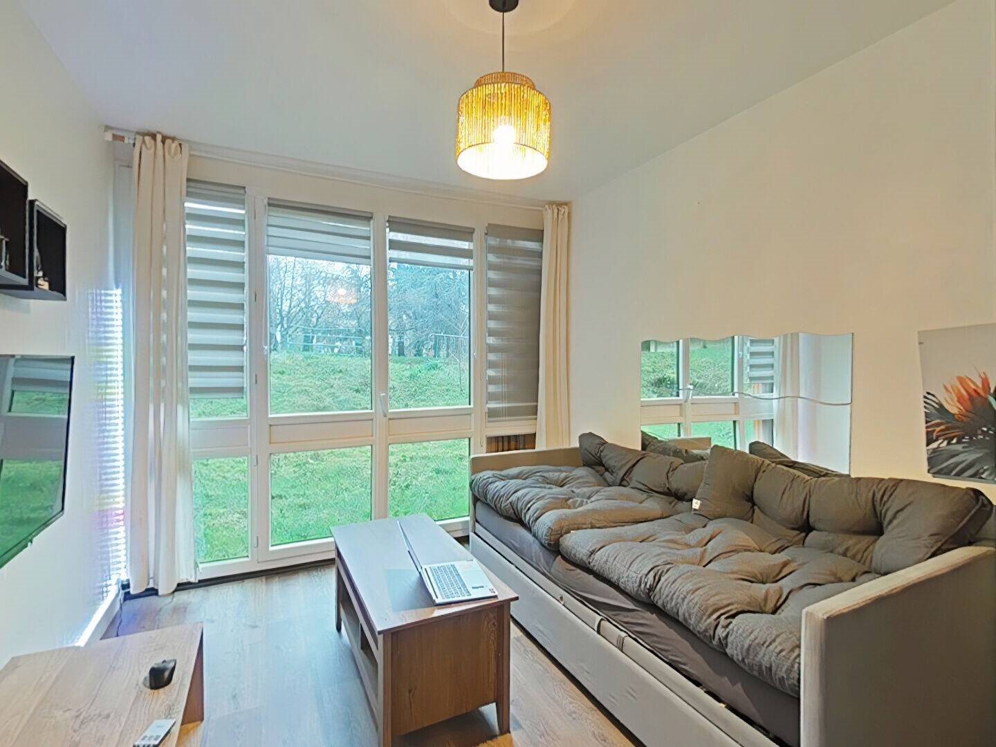 Appartement à louer, 27m², Fontenay-le-Fleury