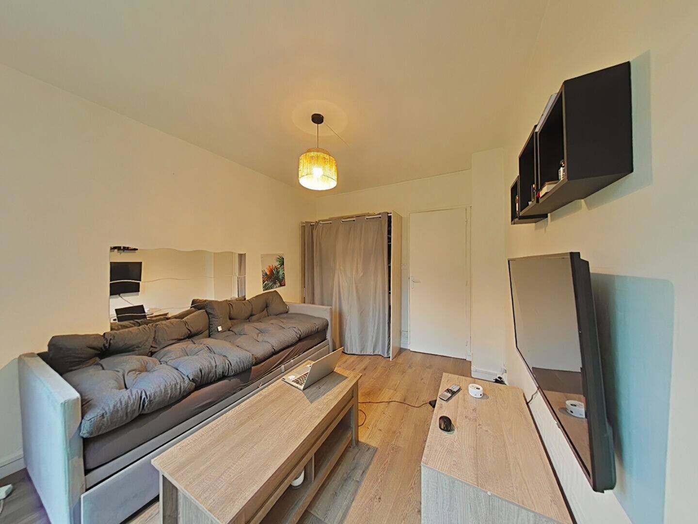 Appartement à louer, 27m², Fontenay-le-Fleury