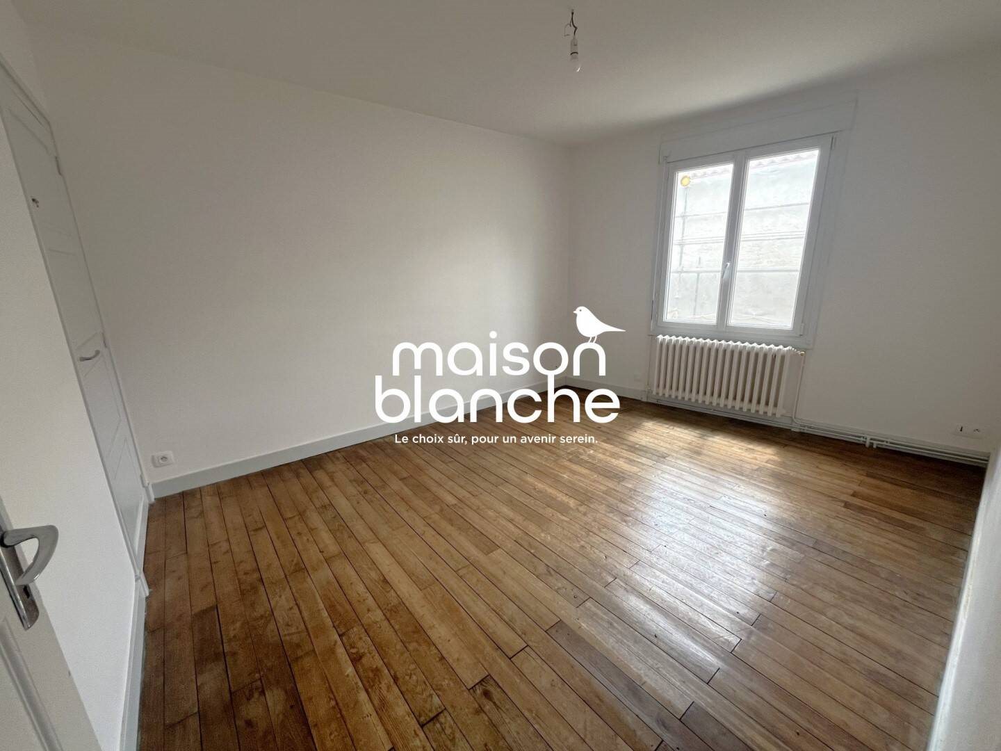 Maison à louer, 114m², Airvault