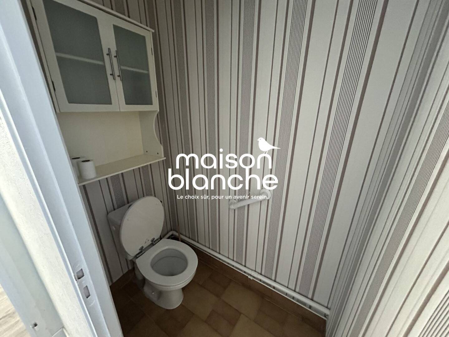 Maison à louer, 201m², Surgères