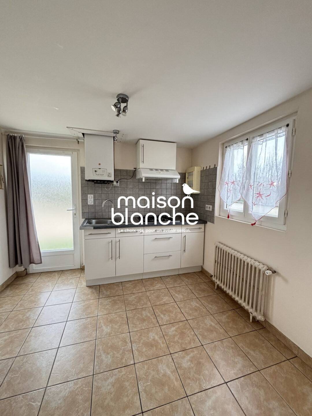 Maison à louer, 46m², Les Eglisottes-et-Chalaures