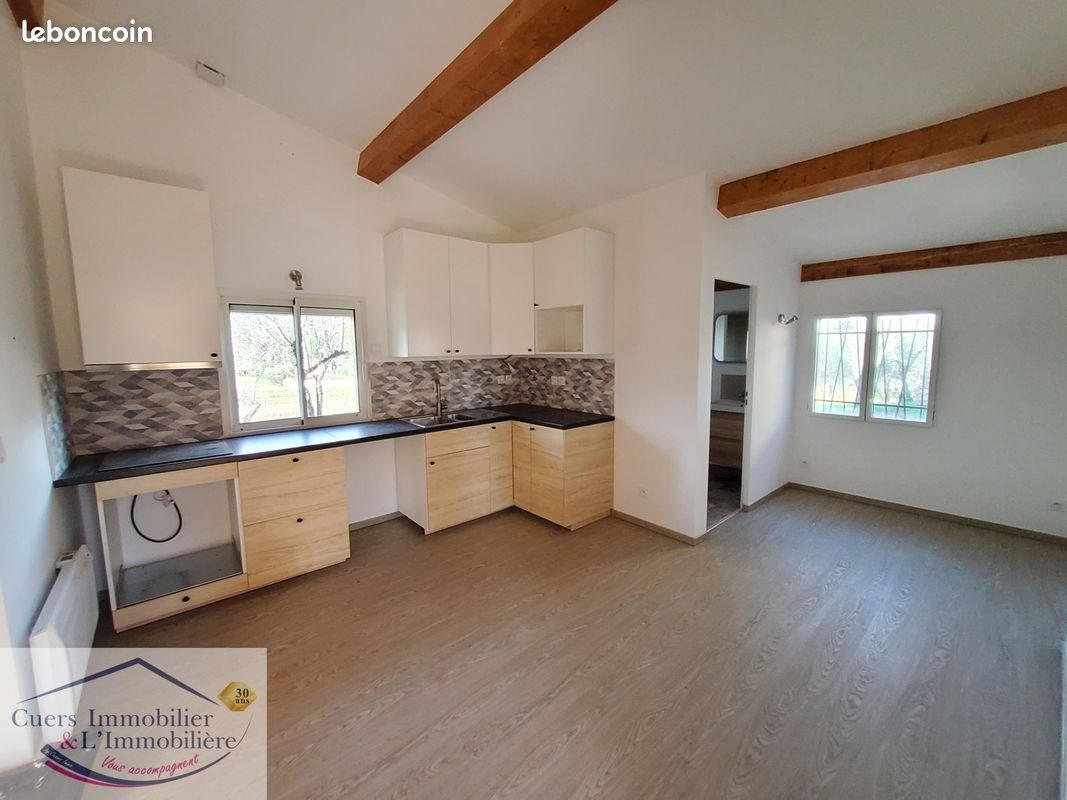 Maison à louer, 42m², Cuers