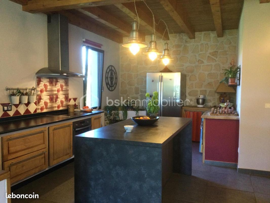 Maison à vendre, 151m², Lanarce