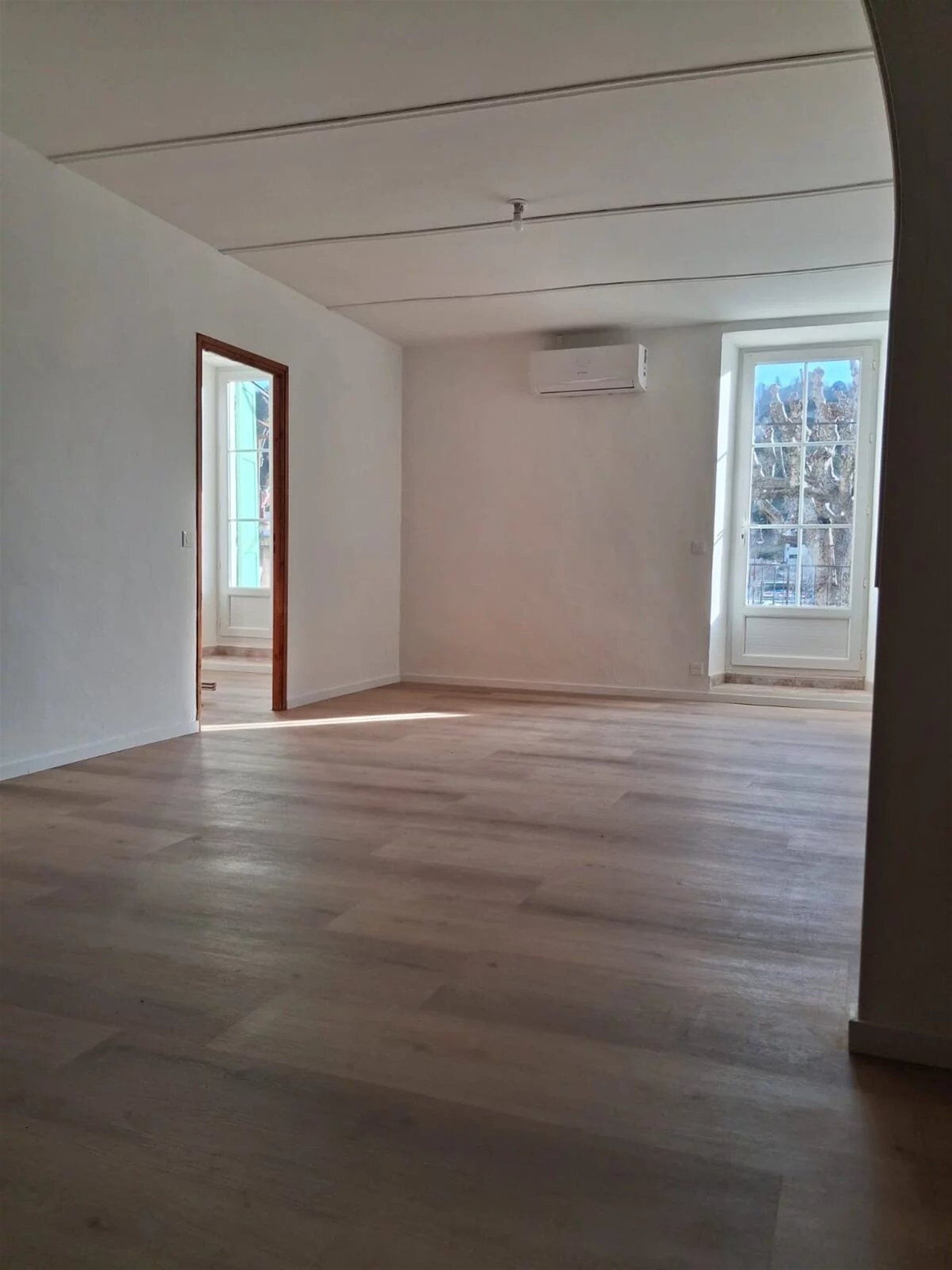 Appartement à louer, 74m², Riez
