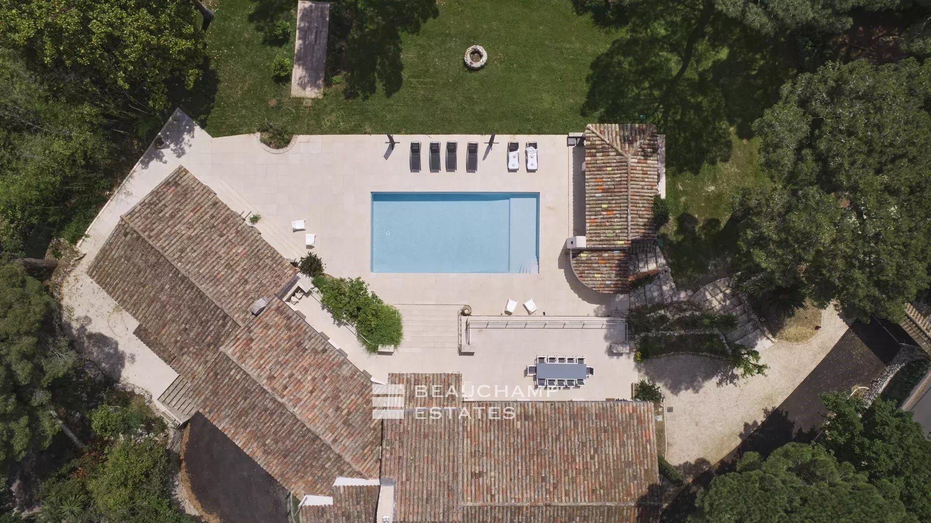 Maison à louer, 300m², Vallauris