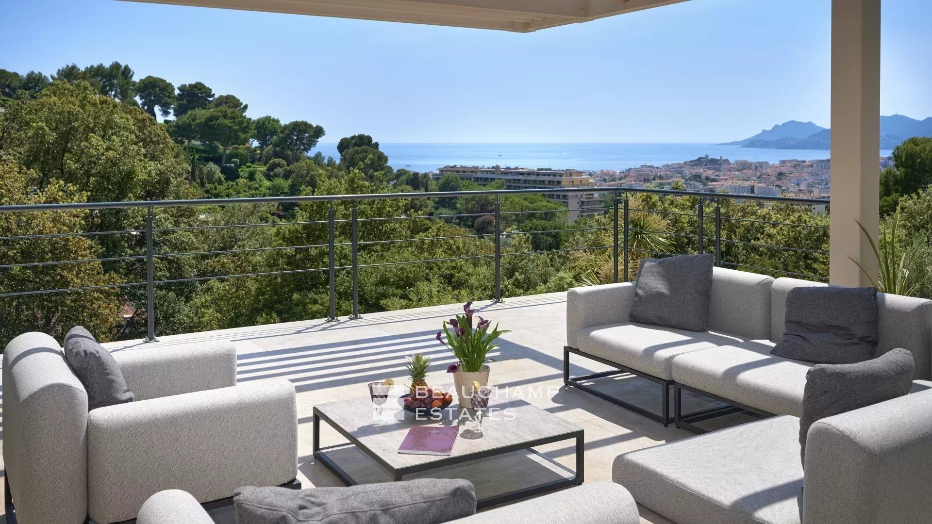 Maison à louer, 300m², Le Cannet