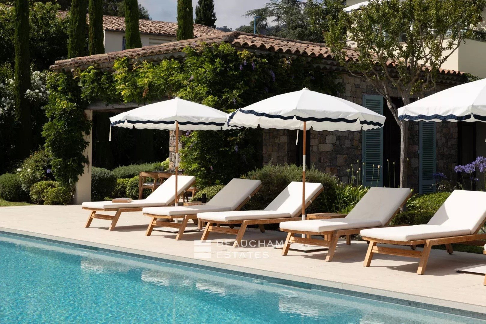 Maison à louer, 220m², Mandelieu-la-Napoule