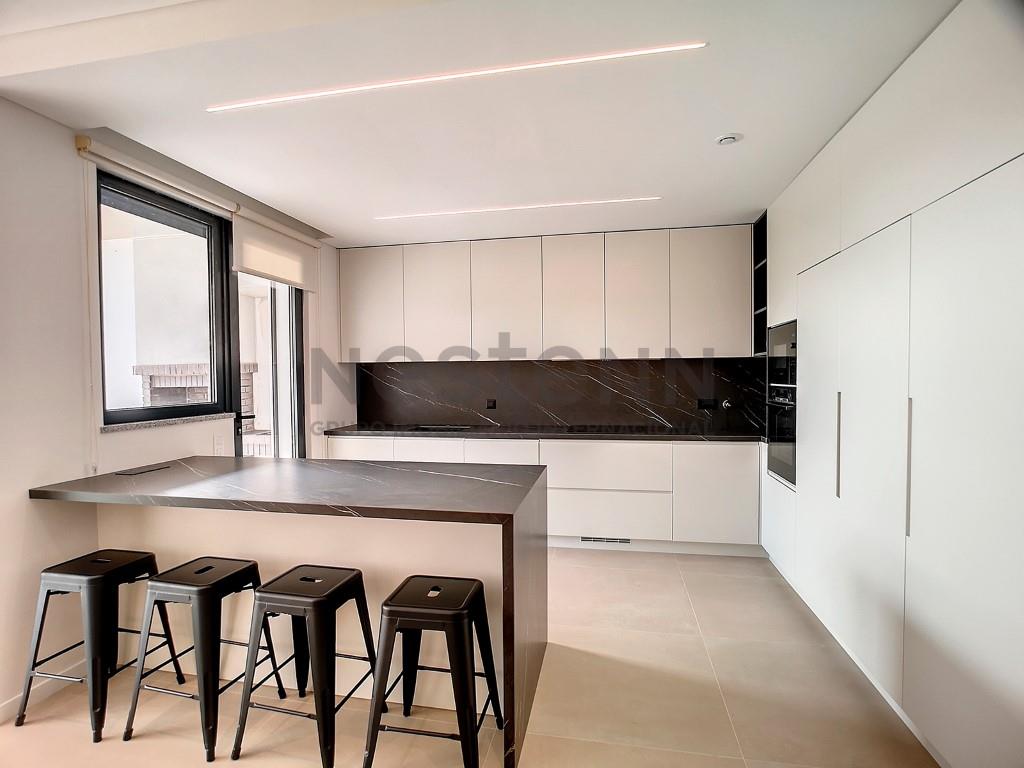 House T5 in private condominium, Lourinhã