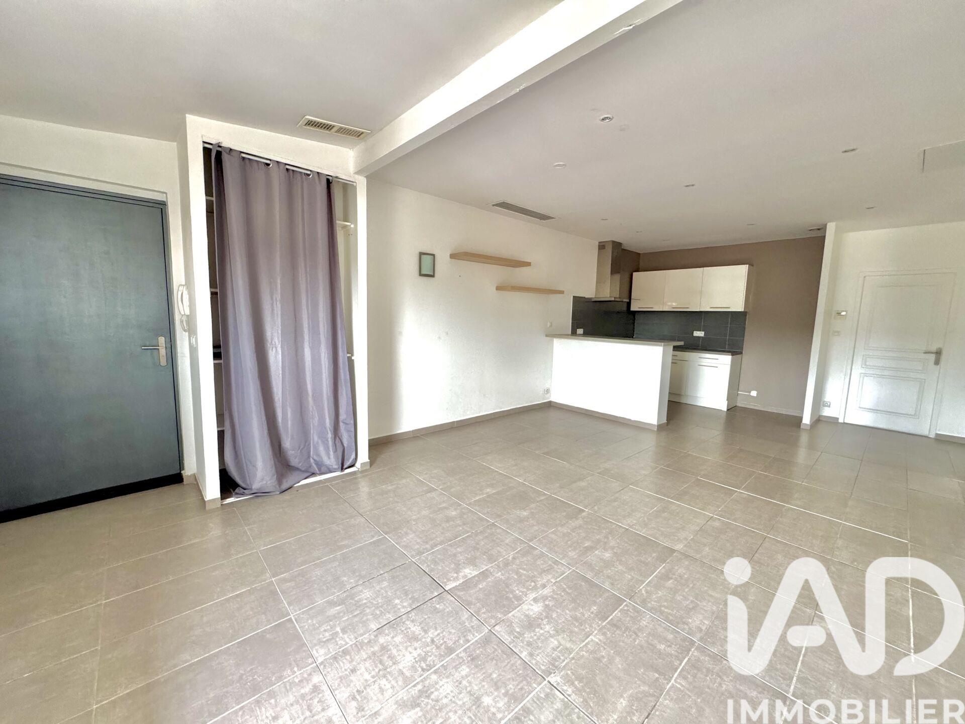 Appartement à louer, 86m², Eloie