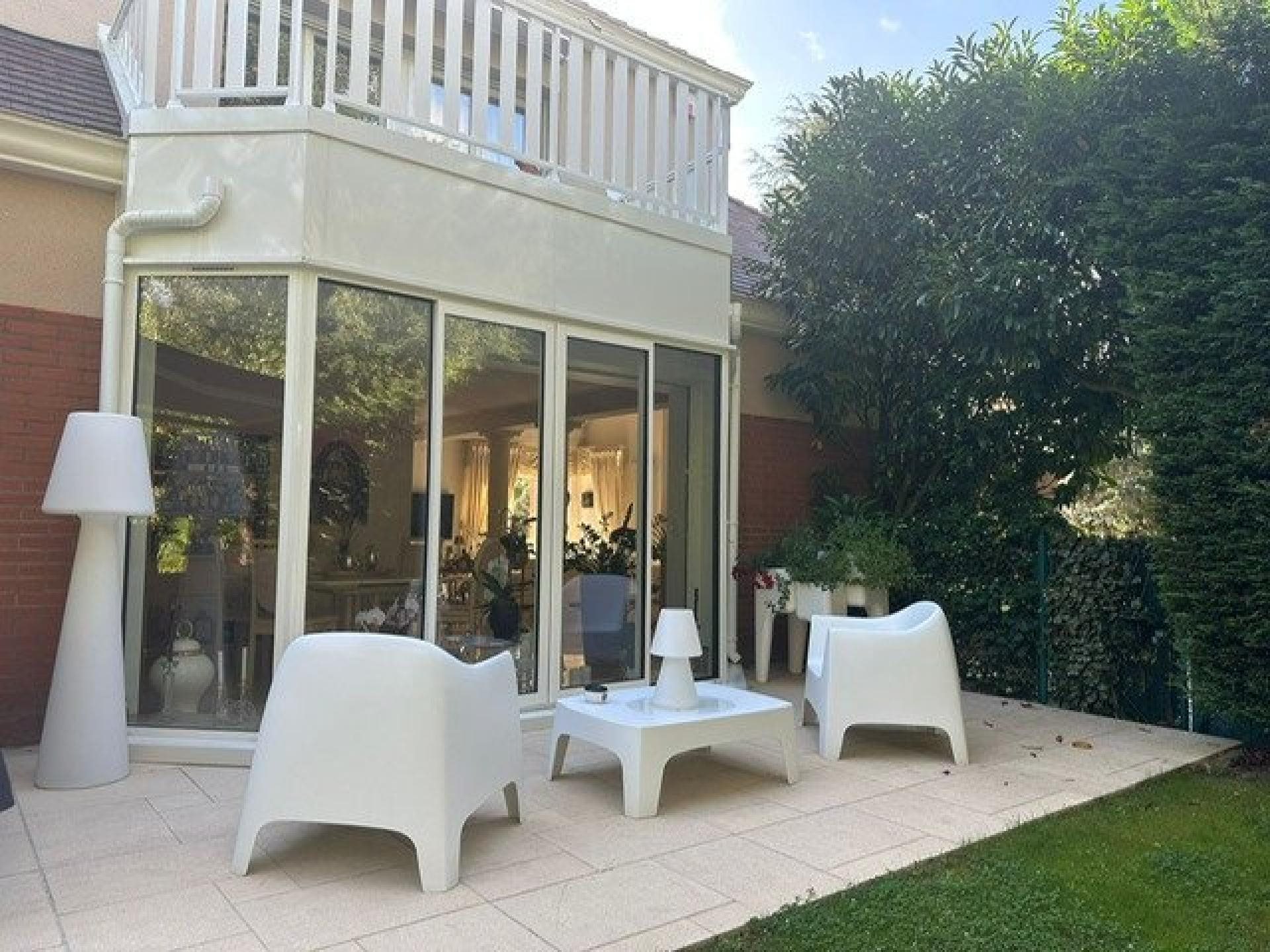 Maison à vendre, 242m², Etiolles