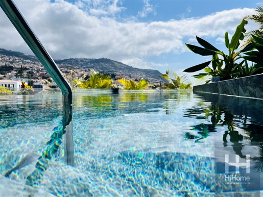 Ático T2 Savoy Residence Insular con piscina privada en Funchal