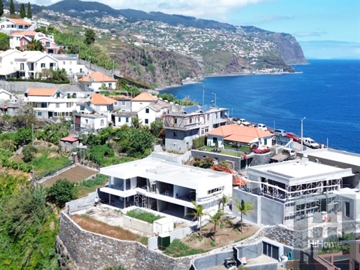 Fantastique villa de luxe à Ponta do Sol avec vue sur la mer