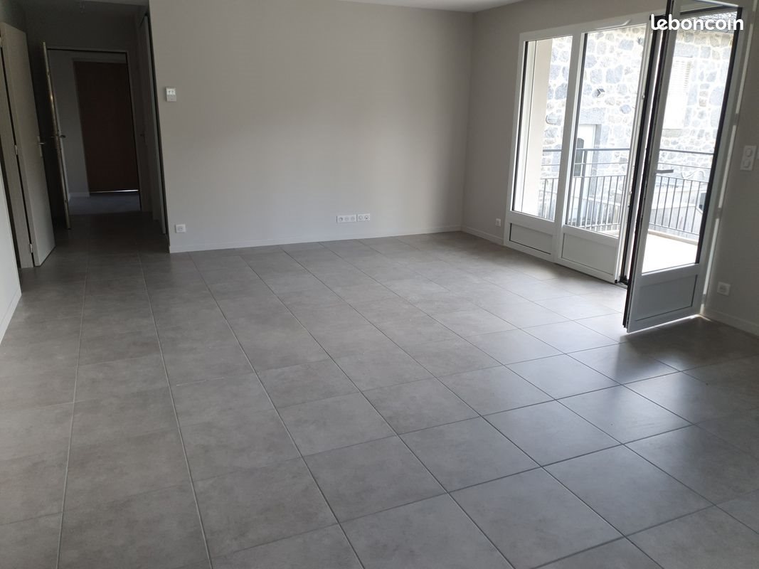 Appartement à louer, 122m², Soulages-Bonneval