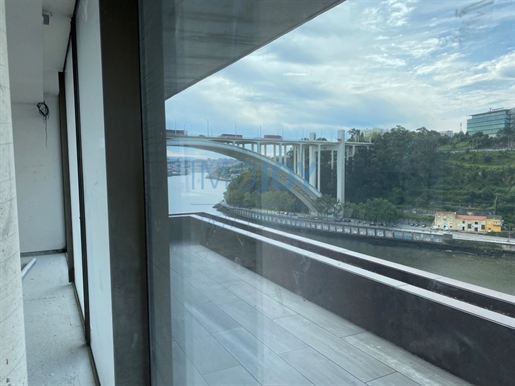 Fantastische 3-Zimmer-Wohnung an der Uferpromenade des Flusses Douro