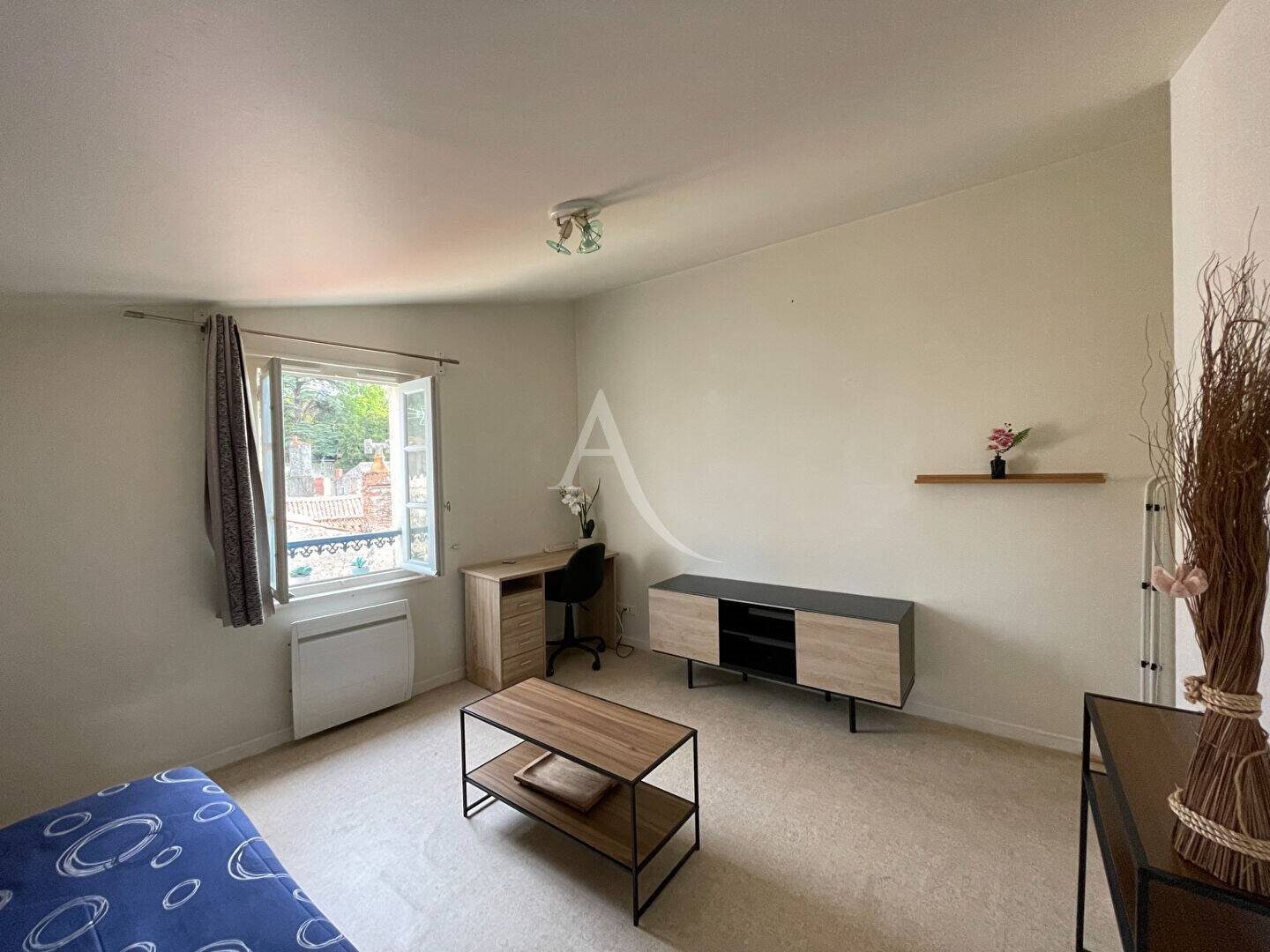 Appartement à louer, 23m², Fontenay-le-Comte