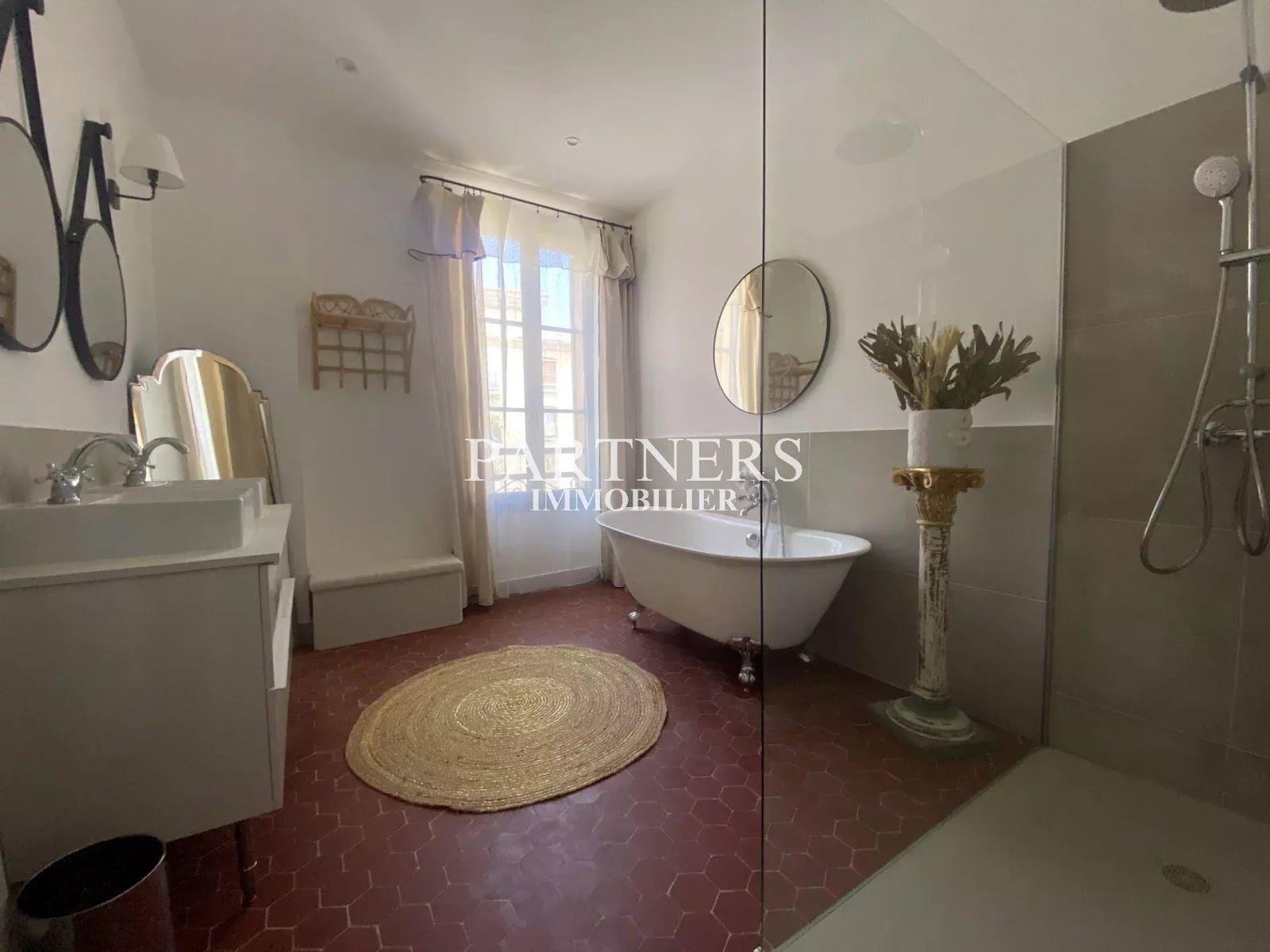 Appartement à louer, 146m², Aix-en-Provence