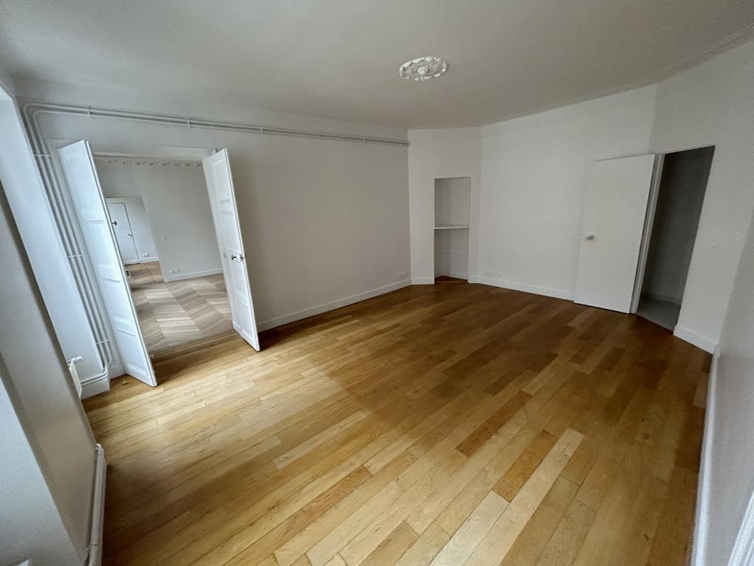 Appartement à louer, 98m², Paris 9ème