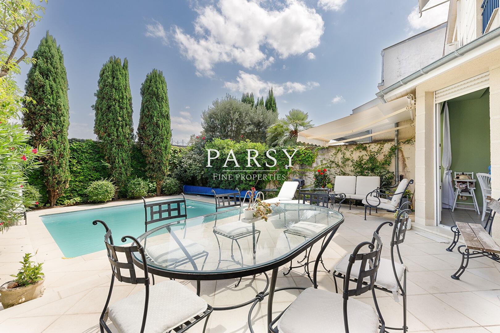 Maison à vendre, 389m², Bordeaux