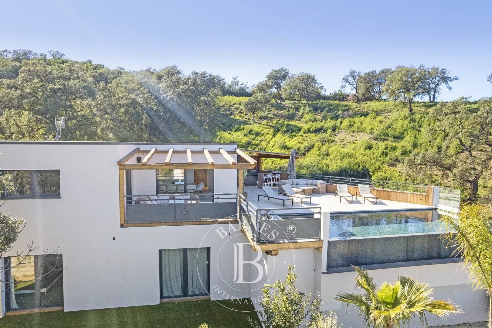Maison à louer, 240m², Roquebrune-sur-Argens