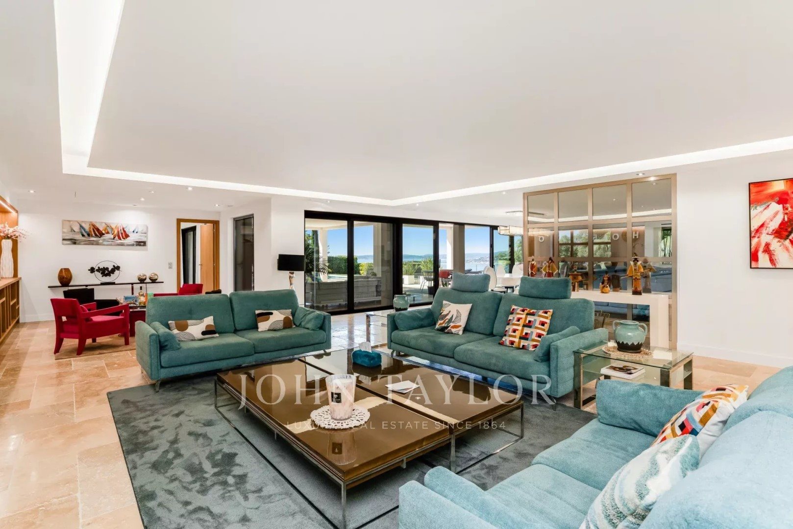 Maison à louer, 350m², Roquebrune-sur-Argens