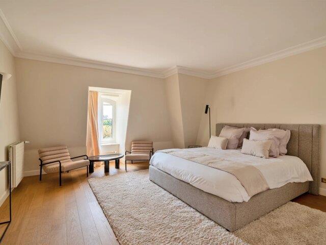 Appartement à louer, 245m², Paris 8ème