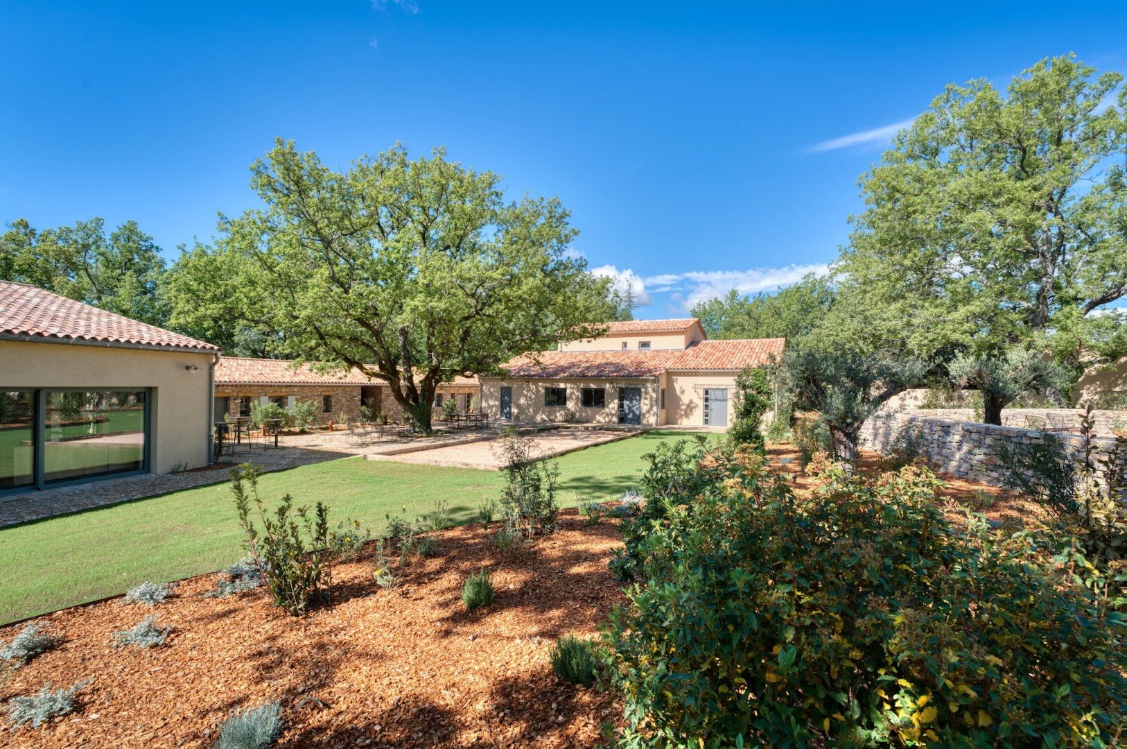 Maison à louer, 500m², Tourves