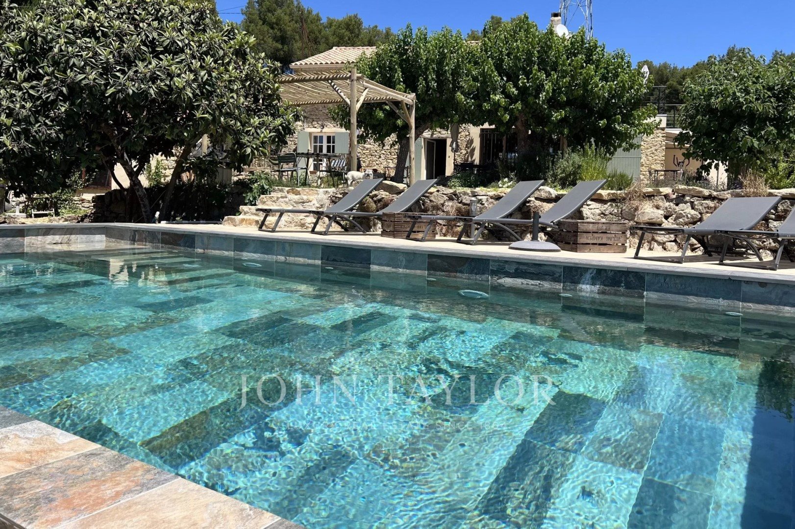 Maison à vendre, 165m², Castellet