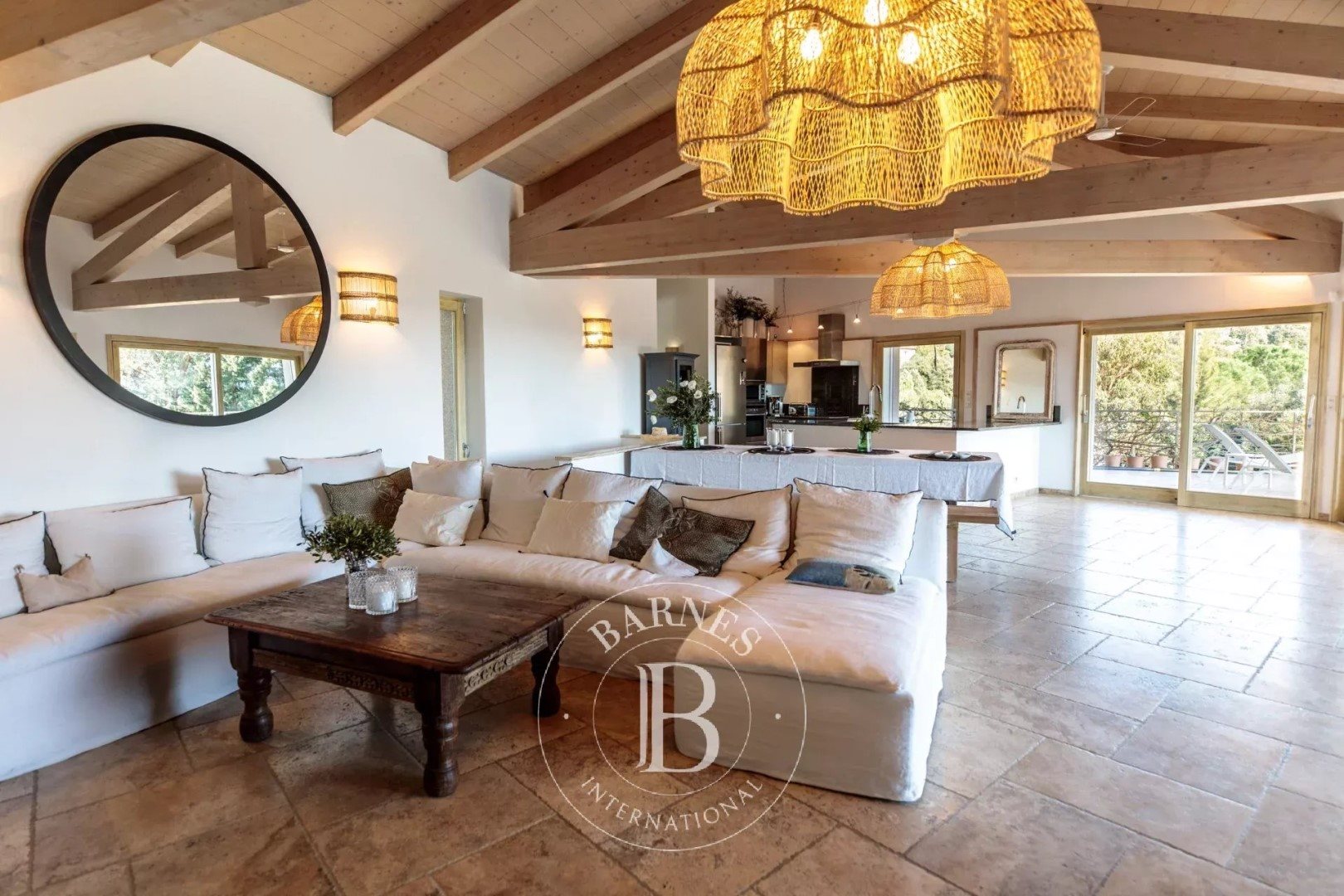 Maison à louer, 350m², Porto-Vecchio