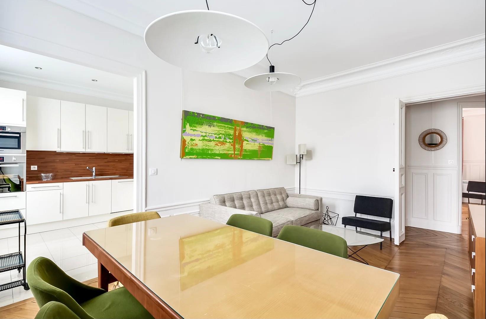 Appartement à louer, 72m², Paris 8ème