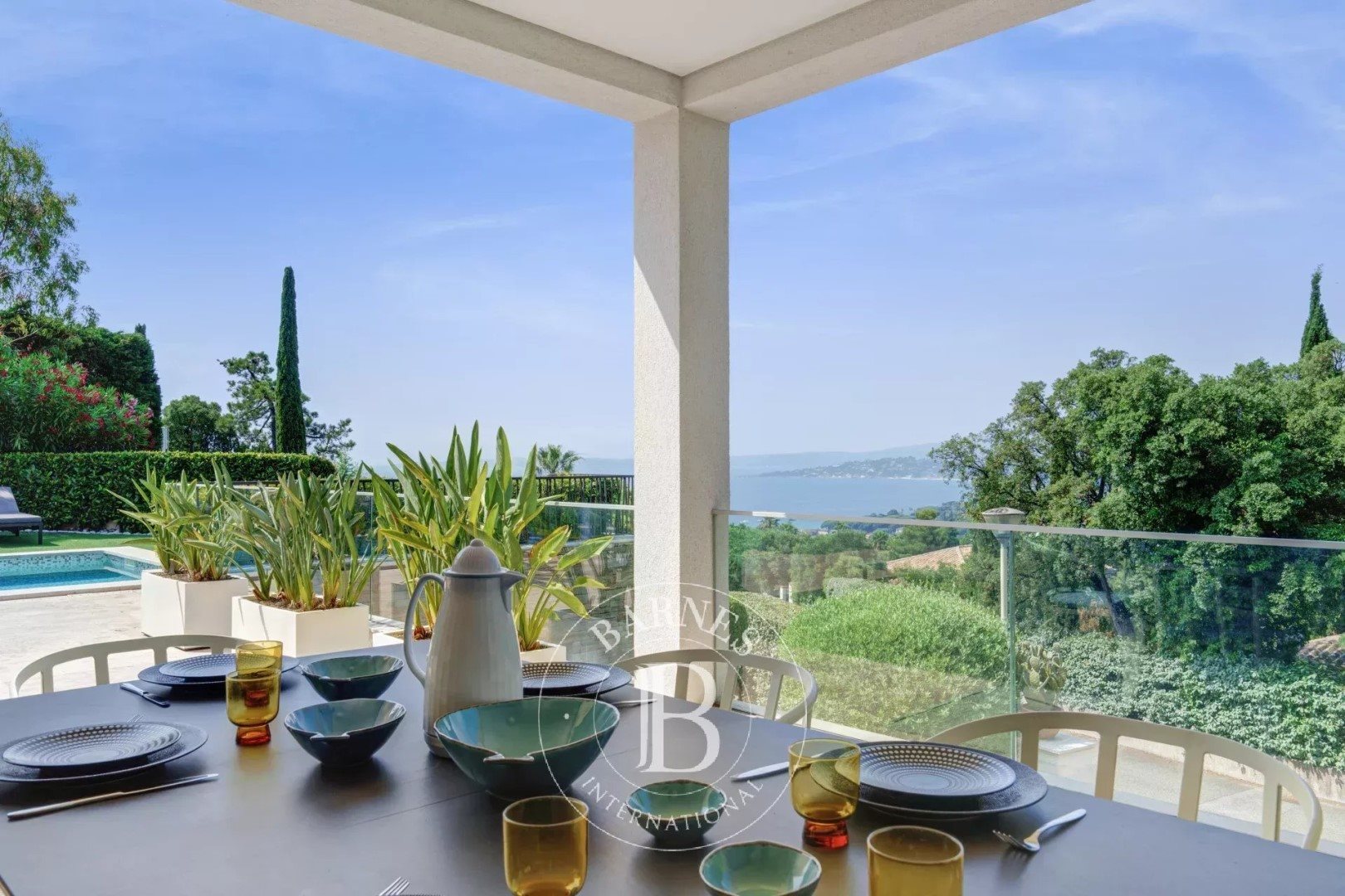 Maison à louer, 350m², Roquebrune-sur-Argens