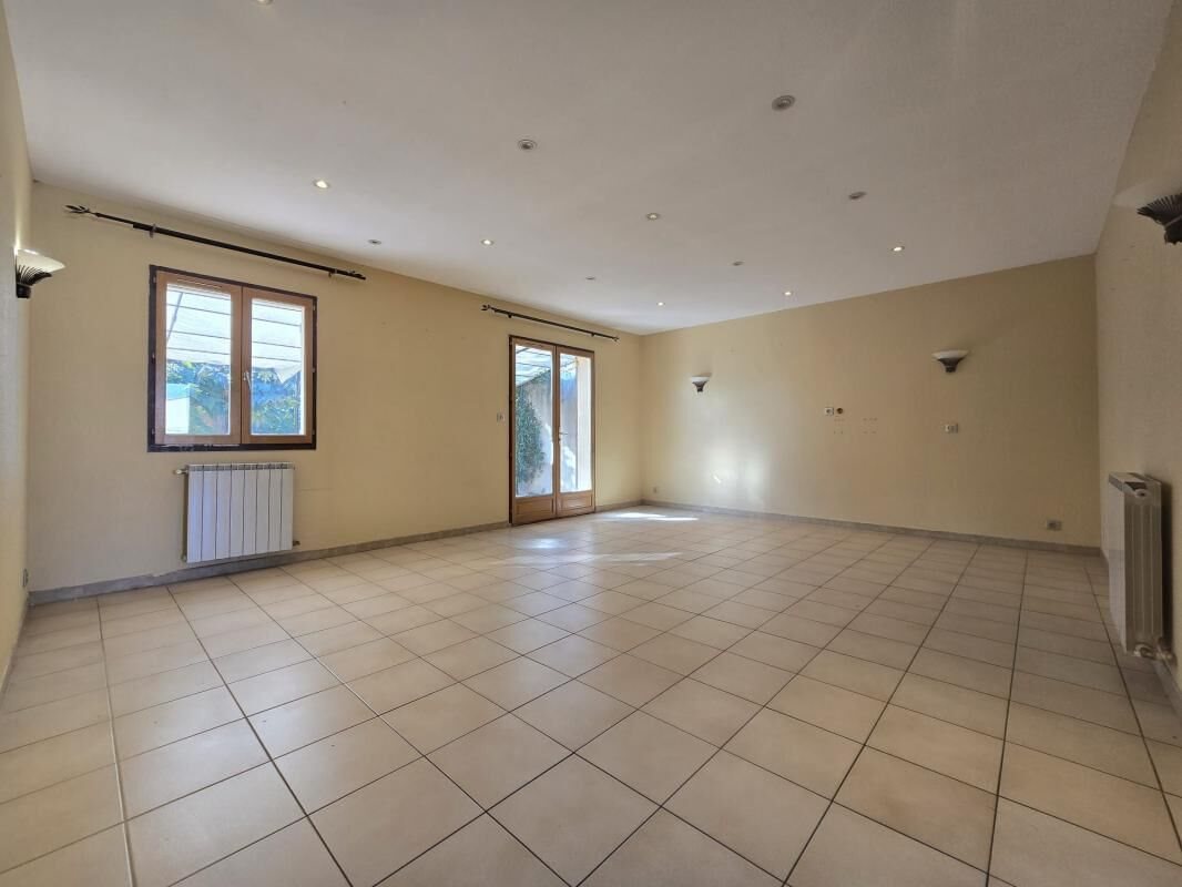 Maison à louer, 84m², Saint-Martin-de-Crau