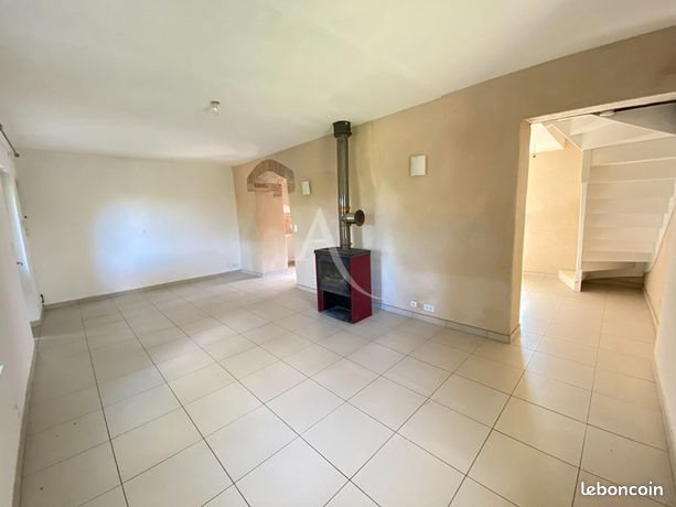 Maison à louer, 89m², Villasavary