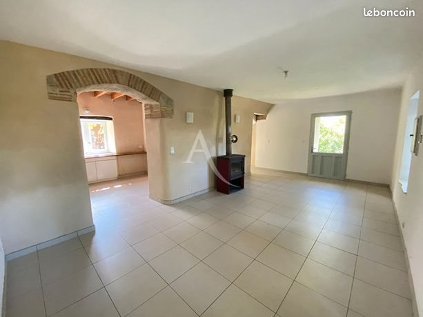Maison à louer, 89m², Villasavary