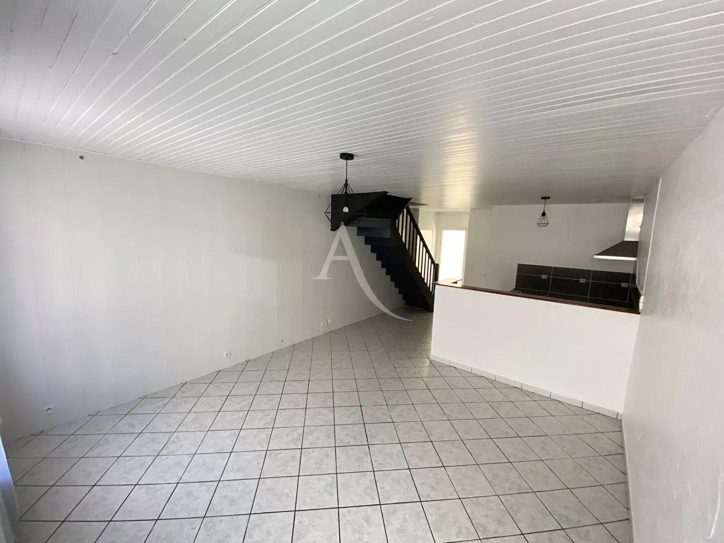 Maison à louer, 73m², Pexiora
