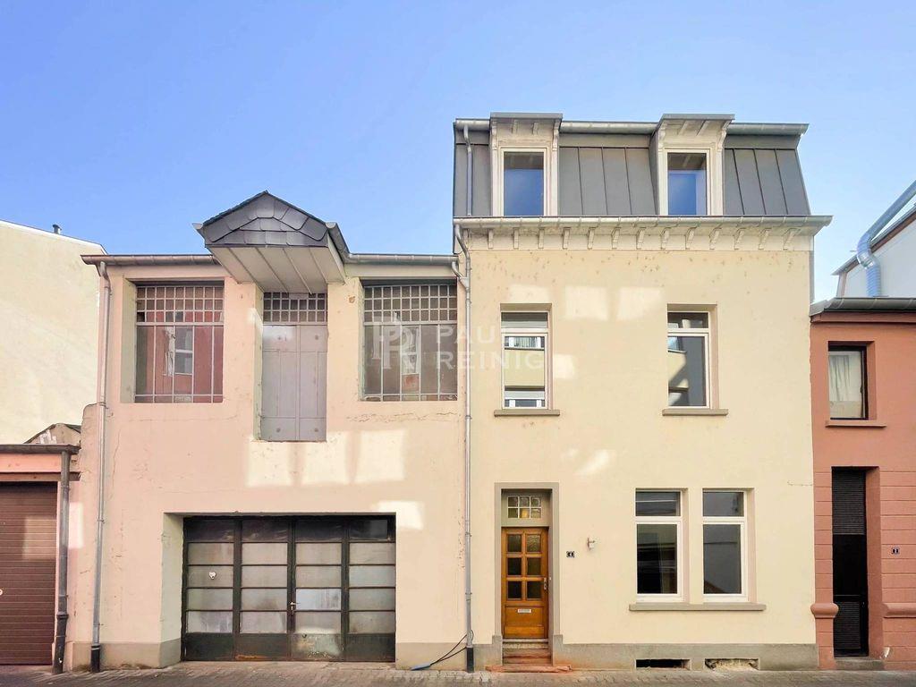 4 bedroom luxury House for sale in Ettelbruck, Diekirch
