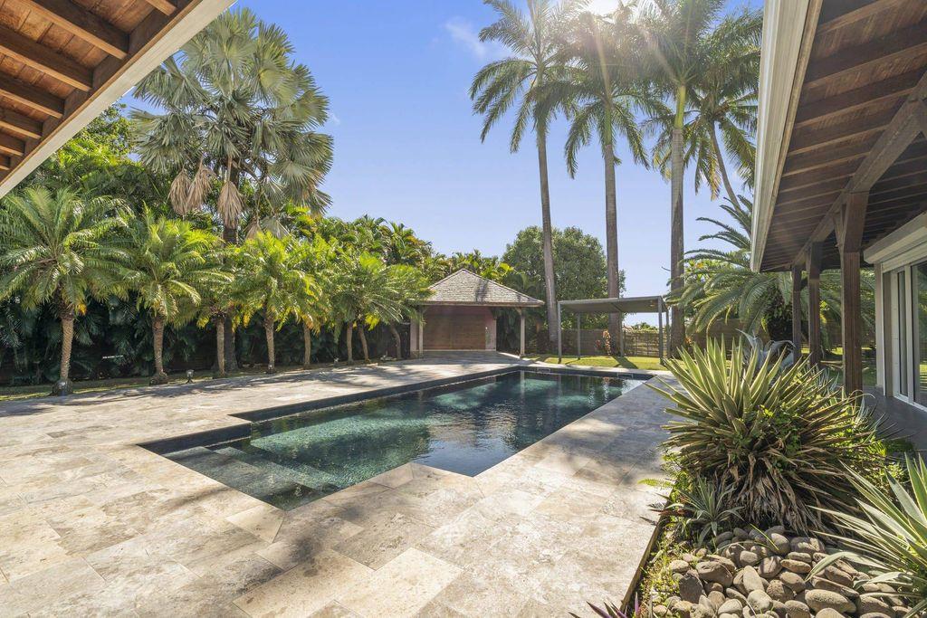 6 room luxury House for sale in Fort-de-France, Martinique