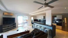 4 room luxury Flat for sale in Noumea, New Caledonia