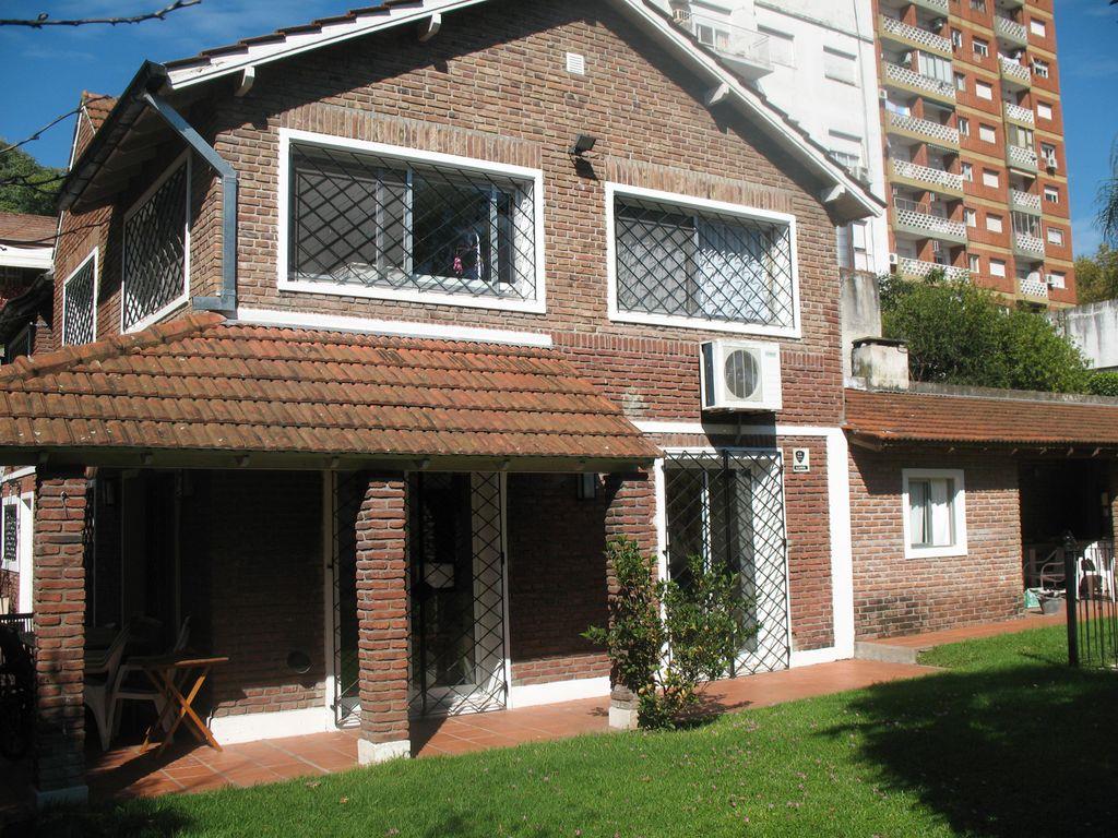 3 bedroom luxury House in Jose Manuel Estrada al 1900, Martínez, Partido de San Isidro, Provincia de