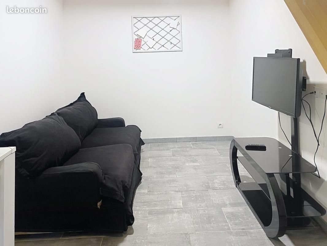 Appartement à louer, 28m², Fours