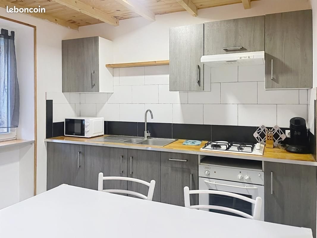 Appartement à louer, 28m², Fours