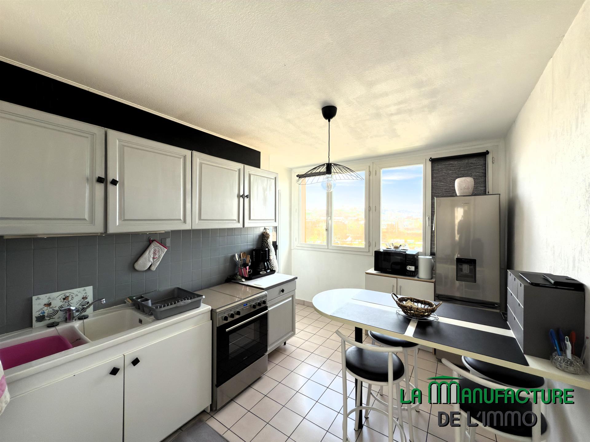 Appartement à vendre, 77m², Saint-Etienne