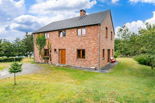 18 room luxury House for sale in Noiseux, Wallonia