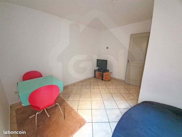 Appartement à louer, 21m², Saint-Paul-Trois-Châteaux