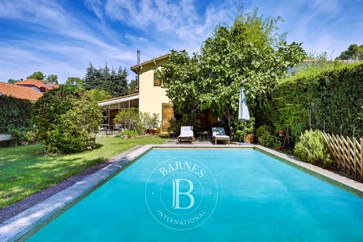 Aix-En-Provence - Maison De Ville - 5 Chambres - Jardin - Piscine