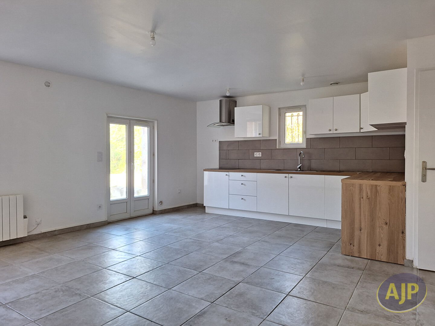 Appartement à louer, 66m², Pons