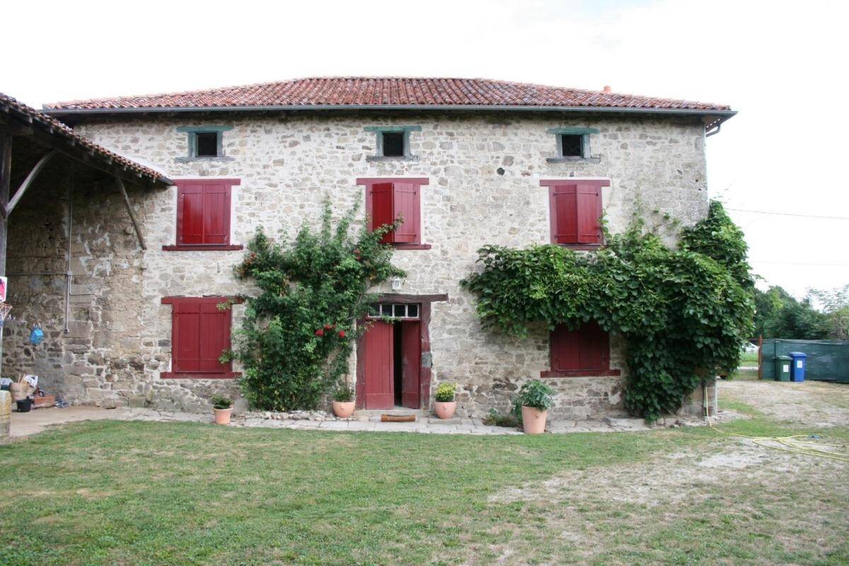 Maison à louer, 200m², Eyjeaux