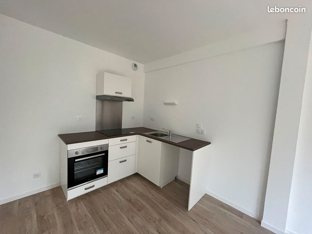 Appartement à louer, 82m², Saint-Erblon