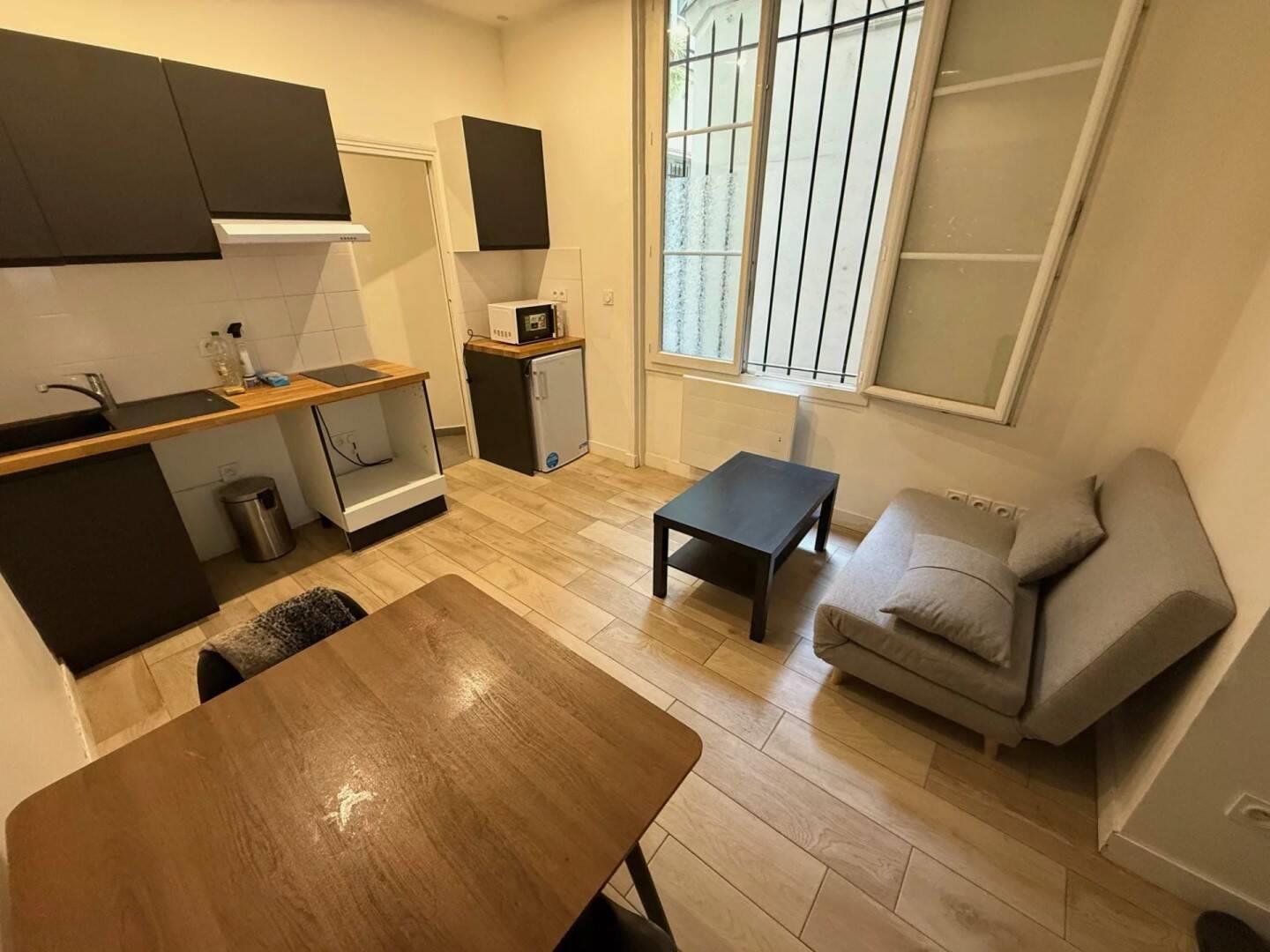 Appartement à louer, 26m², Paris 17ème