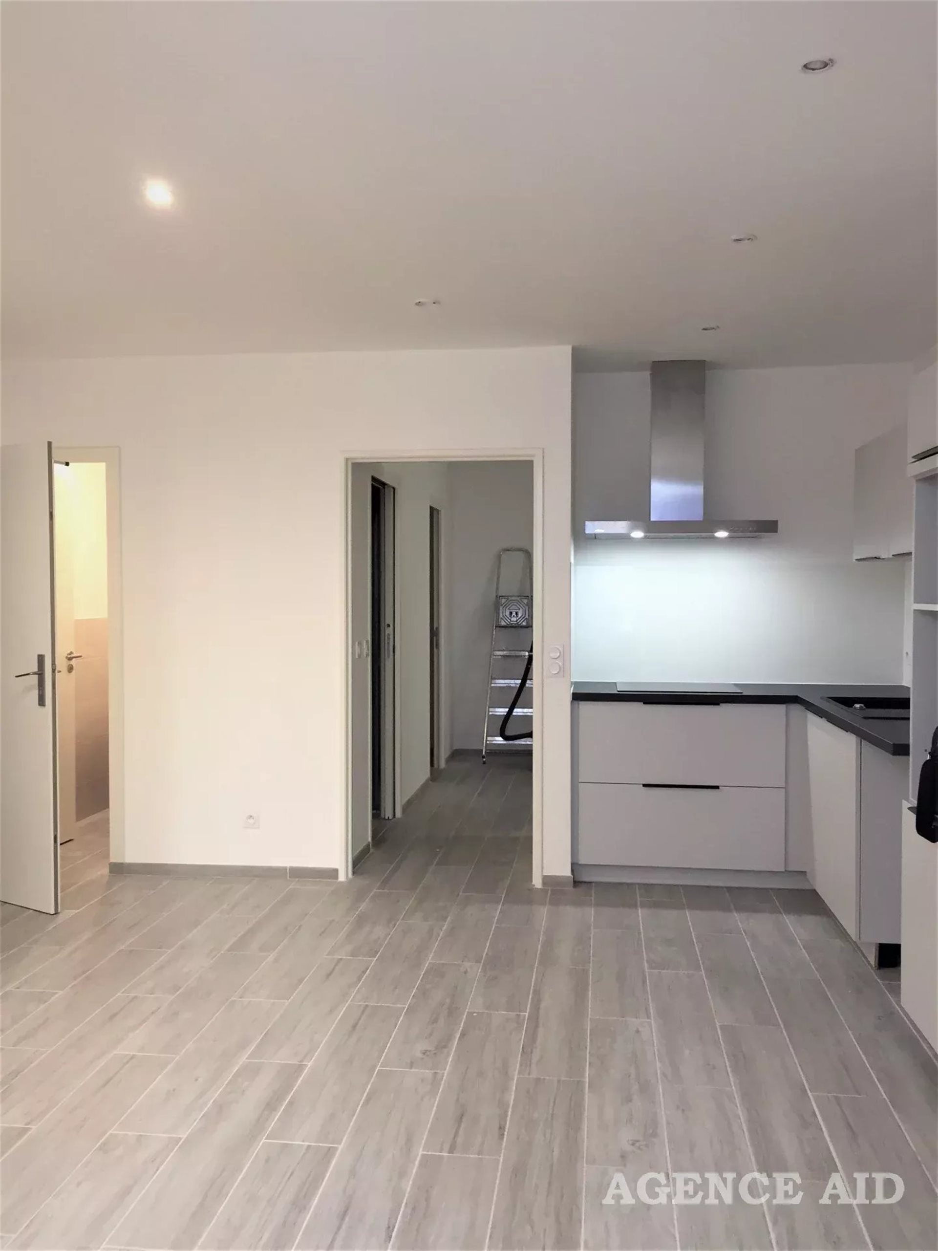 Appartement à louer, 36m², Gémenos
