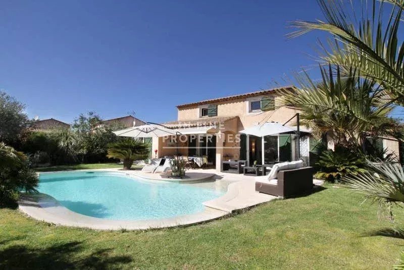 Maison à louer, 123m², Valbonne